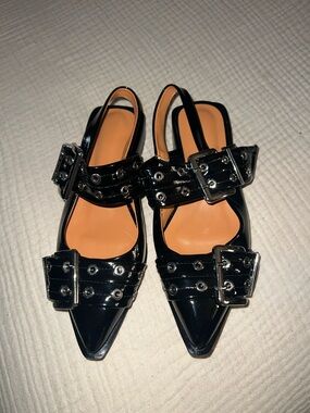 Patent Ballerina Buckle Flats NWOT 6